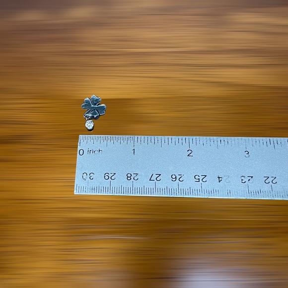 Four leaf clover necklace and earring set 🍀 - Picture 8 of 8